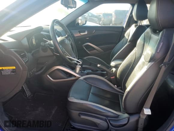 ✅ 2013 Hyundai Veloster Turbo • VIN: KMHTC6AE3DU169604 • Lot: 80107004. Listed on Copart with 85,106 mi. Free auction sales archive from the USA and detailed vehicle history report at DreamBid. Image 7.