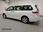 ✅ 2017 Toyota Sienna L • VIN: 5TDZZ3DC5HS817010 • Lot: 91251285. Listed on Copart with 52,314 mi. Free auction sales archive from the USA and detailed vehicle history report at DreamBid. Image 2.