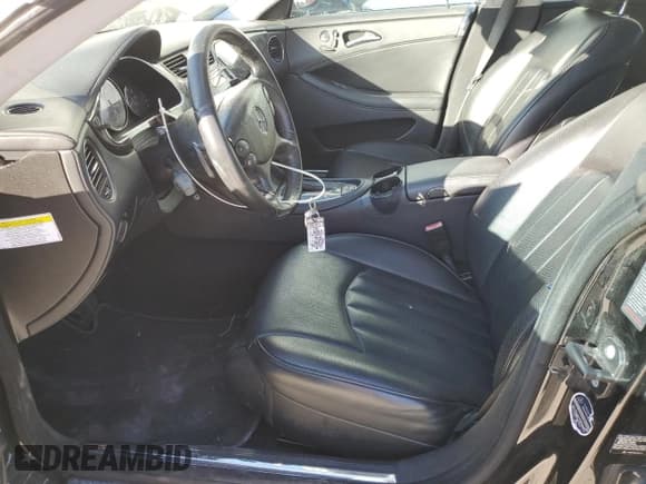 ✅ 2008 Mercedes-Benz CLS 550 • VIN: WDDDJ72XX8A124581 • Лот: 83792105. Опубликован ранее на Copart с пробегом 164 704 миль. Бесплатный доступ к архиву аукционных продаж из США и подробный отчёт об истории автомобиля на DreamBid. Изображение 7.