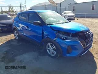 ✅ 2022 Nissan Kicks S • VIN: 3N1CP5BV7NL513127 • Lot: 43532125. Wystawiony na IAAI z przebiegiem 50 379 mil. Bezpłatny archiwum sprzedaży aukcyjnych z USA i szczegółowy raport historii pojazdu na DreamBid. Zdjęcie 1.