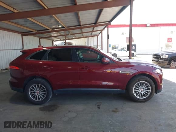 ✅ 2017 Jaguar F-Pace 35t • VIN: SADCS2BVXHA065444 • Lot: 42441965. Wystawiony na IAAI z przebiegiem 52 893 mil. Bezpłatny archiwum sprzedaży aukcyjnych z USA i szczegółowy raport historii pojazdu na DreamBid. Zdjęcie 13.