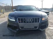 ✅ 2012 Audi S5 Premium Plus • VIN: WAUCGAFH3CN008030 • Лот: 43566670. Опубликован ранее на IAAI с пробегом 107 513 миль. Бесплатный доступ к архиву аукционных продаж из США и подробный отчёт об истории автомобиля на DreamBid. Изображение 6.