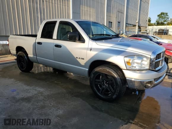 ✅ 2008 Dodge 1500 SLT • VIN: 1D7HA18N88J114930 • Лот: 70448564. Опубликован ранее на Copart с пробегом 187 206 миль. Бесплатный доступ к архиву аукционных продаж из США и подробный отчёт об истории автомобиля на DreamBid. Изображение 4.