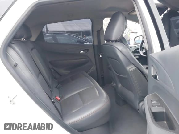 ✅ 2017 Chevrolet Bolt EV Premier • VIN: 1G1FX6S09H4185586 • Lot: 41894393. Wystawiony na IAAI z przebiegiem 168 479 mil. Bezpłatny archiwum sprzedaży aukcyjnych z USA i szczegółowy raport historii pojazdu na DreamBid. Zdjęcie 8.