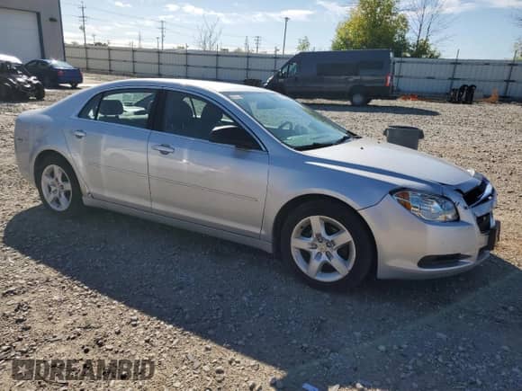 2010 Chevrolet Malibu 1FL z VIN 1G1ZA5EB5AF289458, wystawiony jako Copart lot #72512624 z przebiegiem 172 673 mil mil oraz Nie do naprawy • Non repairable. Historia ofert i sprzedaży dostępna na DreamBid. Obrazek 4.
