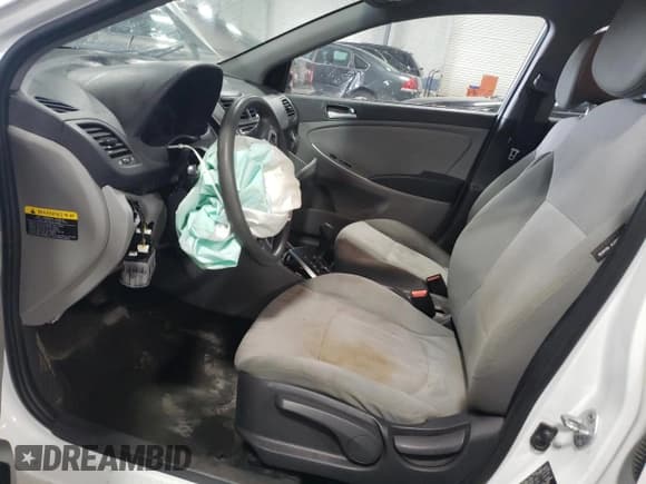 ✅ 2014 Hyundai Accent GS • VIN: KMHCT5AE2EU165944 • Лот: 59900433. Опубликован ранее на Copart с пробегом 129 865 миль. Бесплатный доступ к архиву аукционных продаж из США и подробный отчёт об истории автомобиля на DreamBid. Изображение 7.