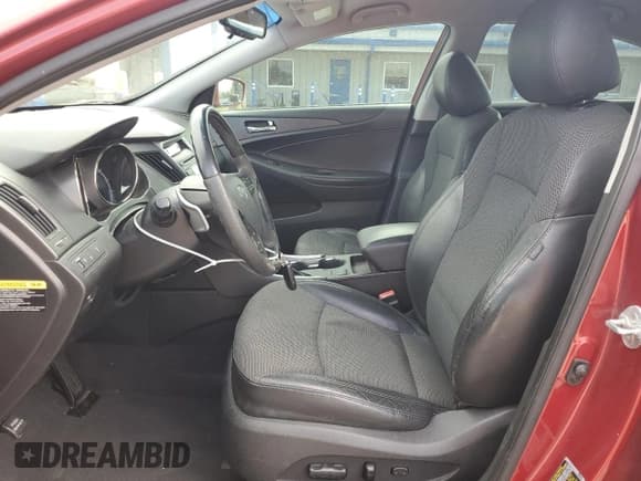 ✅ 2013 Hyundai Sonata SE • VIN: 5NPEC4AC1DH573589 • Lot: 74302984. Listed on Copart with 132,069 mi. Free auction sales archive from the USA and detailed vehicle history report at DreamBid. Image 7.