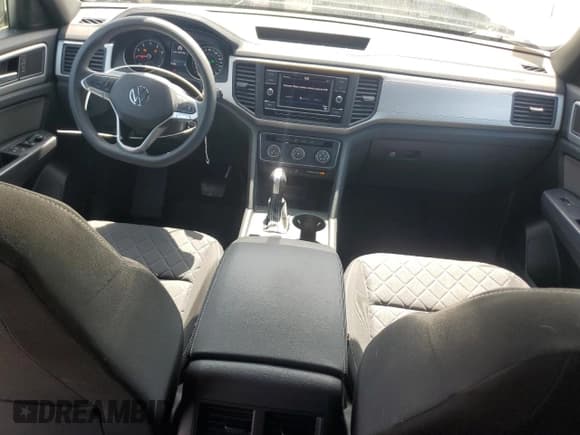 ✅ 2021 Volkswagen Atlas S • VIN: 1V2GC2CA1MC220286 • Lot: 51208705. Wystawiony na Copart z przebiegiem 43 835 mil. Bezpłatny archiwum sprzedaży aukcyjnych z USA i szczegółowy raport historii pojazdu na DreamBid. Zdjęcie 8.