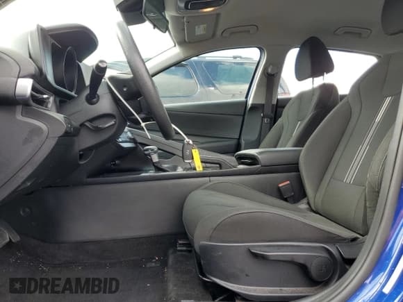✅ 2021 Hyundai Elantra SEL • VIN: 5NPLM4AGXMH004148 • Lot: 81779355. Listed on Copart with 35,806 mi. Free auction sales archive from the USA and detailed vehicle history report at DreamBid. Image 7.