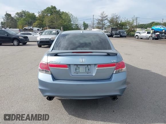 ✅ 2011 Honda Accord EX-L • VIN: 1HGCP3F86BA023692 • Lot: 43240055. Wystawiony na IAAI z przebiegiem 331 977 mil. Bezpłatny archiwum sprzedaży aukcyjnych z USA i szczegółowy raport historii pojazdu na DreamBid. Zdjęcie 16.