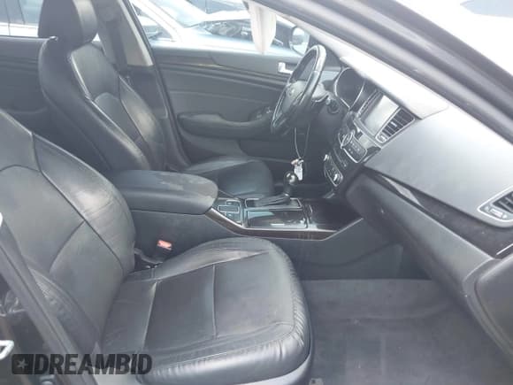 ✅ 2016 Kia Cadenza Premium • VIN: KNALN4D74G5218076 • Lot: 42123328. Wystawiony na IAAI z przebiegiem 184 792 mil. Bezpłatny archiwum sprzedaży aukcyjnych z USA i szczegółowy raport historii pojazdu na DreamBid. Zdjęcie 5.