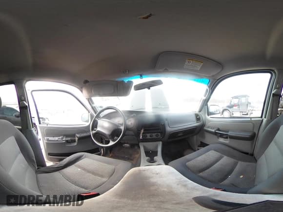 ✅ 2003 Ford Explorer Sport Trac XLS • VIN: 1FMZU67E13UC81878 • Lot: 40980982. Wystawiony na IAAI z przebiegiem 266 484 mil. Bezpłatny archiwum sprzedaży aukcyjnych z USA i szczegółowy raport historii pojazdu na DreamBid. Zdjęcie 18.