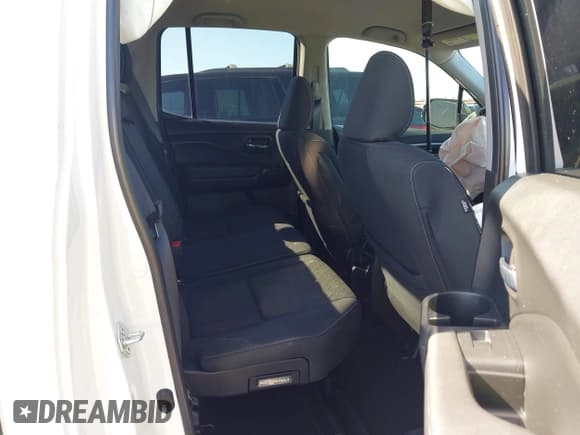 ✅ 2023 Honda Ridgeline Sport • VIN: 5FPYK3F14PB059652 • Lot: 43327139. Wystawiony na IAAI z przebiegiem 21 729 mil. Bezpłatny archiwum sprzedaży aukcyjnych z USA i szczegółowy raport historii pojazdu na DreamBid. Zdjęcie 8.