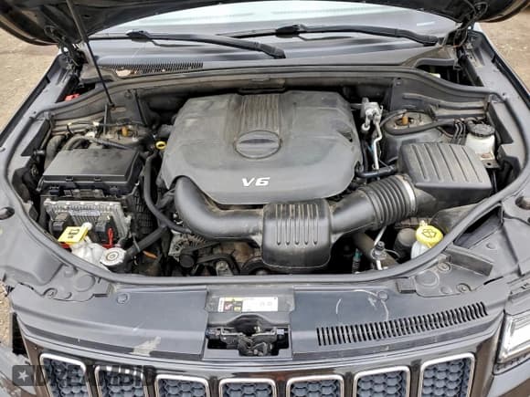 ✅ 2014 Jeep Grand Cherokee Overland • VIN: 1C4RJFCG0EC437700 • Lot: 93848545. Wystawiony na Copart z przebiegiem 136 887 mil. Bezpłatny archiwum sprzedaży aukcyjnych z USA i szczegółowy raport historii pojazdu na DreamBid. Zdjęcie 12.