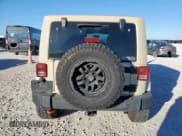 ✅ 2012 Jeep Wrangler Unlimited Sahara • VIN: 1C4HJWEG2CL105148 • Lot: 89873125. Wystawiony na Copart z przebiegiem 185 625 mil. Bezpłatny archiwum sprzedaży aukcyjnych z USA i szczegółowy raport historii pojazdu na DreamBid. Zdjęcie 6.