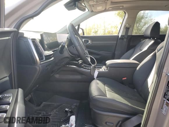 ✅ 2025 Kia Sorento X-Line EX • VIN: 5XYRHDJF0SG402513 • Лот: 84965075. Опубликован ранее на Copart с пробегом 14 374 миль. Бесплатный доступ к архиву аукционных продаж из США и подробный отчёт об истории автомобиля на DreamBid. Изображение 7.