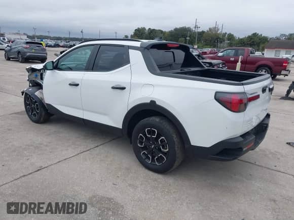 2024 Hyundai Santa Cruz SEL с VIN 5NTJC4AE9RH086830, выставлен на аукционе IAAI как лот 41357302 с пробегом 16 212 миль миль и . История ставок и продаж доступна на DreamBid. Изображение 3.