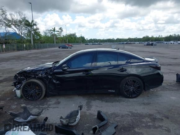 ✅ 2018 Infiniti Q50 Luxe • VIN: JN1EV7AP1JM354862 • Lot: 42204040. Listed on IAAI with 70,162 mi. Free auction sales archive from the USA and detailed vehicle history report at DreamBid. Image 15.