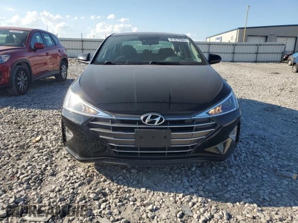 ✅ 2019 Hyundai Elantra SEL • VIN: 5NPD84LF3KH466836 • Lot: 81879385. Listed on Copart with 62,479 mi. Free auction sales archive from the USA and detailed vehicle history report at DreamBid. Image 5.