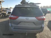 ✅ 2017 Toyota Sienna XLE • VIN: 5TDDZ3DC6HS165427 • Lot: 92034865. Wystawiony na Copart z przebiegiem 103 670 mil. Bezpłatny archiwum sprzedaży aukcyjnych z USA i szczegółowy raport historii pojazdu na DreamBid. Zdjęcie 6.