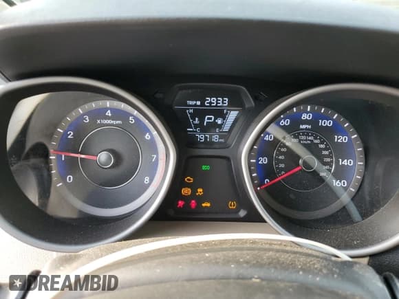 ✅ 2014 Hyundai Elantra Limited • VIN: KMHDH4AE3EU039639 • Lot: 92074735. Listed on Copart with 79,718 mi. Free auction sales archive from the USA and detailed vehicle history report at DreamBid. Image 9.