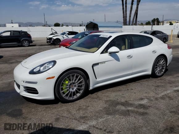 ✅ 2014 Porsche Panamera S E-Hybrid • VIN: WP0AD2A7XEL044447 • Lot: 71240705. Listed on Copart with 41,406 mi. Free auction sales archive from the USA and detailed vehicle history report at DreamBid. Image 1.