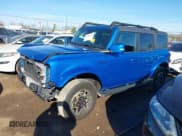 ✅ 2022 Ford Bronco Big Bend • VIN: 1FMEE5BPXNLB02700 • Lot: 43688328. Wystawiony na IAAI z przebiegiem 25 640 mil. Bezpłatny archiwum sprzedaży aukcyjnych z USA i szczegółowy raport historii pojazdu na DreamBid. Zdjęcie 2.