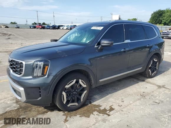 ✅ 2023 Kia Telluride S • VIN: 5XYP64GC9PG390959 • Лот: 61090215. Опубликован ранее на Copart с пробегом 72 245 миль. Бесплатный доступ к архиву аукционных продаж из США и подробный отчёт об истории автомобиля на DreamBid. Изображение 1.