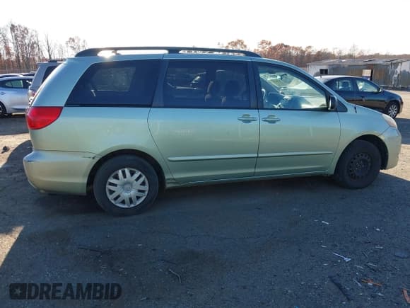 ✅ 2006 Toyota Sienna LE • VIN: 5TDZA23C36S513139 • Lot: 43780358. Listed on IAAI with 179,902 mi. Free auction sales archive from the USA and detailed vehicle history report at DreamBid. Image 13.