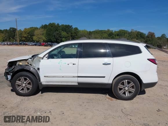 2017 Chevrolet Traverse LS z VIN 1GNKRFKD2HJ260138, wystawiony jako IAAI lot #43365257 z przebiegiem 85 179 mil mil oraz . Historia ofert i sprzedaży dostępna na DreamBid. Obrazek 15.