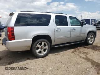 ✅ 2013 Chevrolet Suburban LTZ • VIN: 1GNSKKE70DR297316 • Lot: 60279134. Wystawiony na Copart z przebiegiem 284 131 mil. Bezpłatny archiwum sprzedaży aukcyjnych z USA i szczegółowy raport historii pojazdu na DreamBid. Zdjęcie 3.