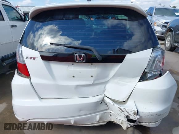 ✅ 2013 Honda Fit Sport • VIN: JHMGE8H52DC009784 • Lot: 43199569. Listed on IAAI with 206,743 mi. Free auction sales archive from the USA and detailed vehicle history report at DreamBid. Image 6.
