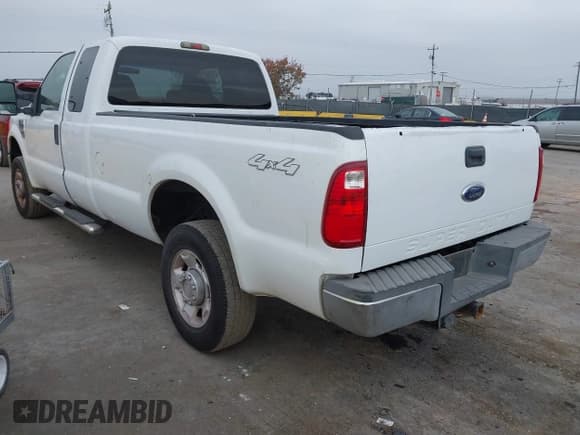 ✅ 2010 Ford F-250 XL • VIN: 1FTSX2BR8AEA16883 • Lot: 43807255. Listed on IAAI with 205,223 mi. Free auction sales archive from the USA and detailed vehicle history report at DreamBid. Image 3.