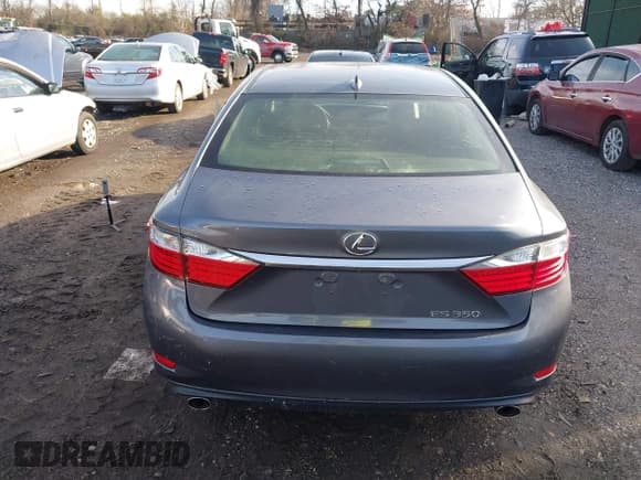 ✅ 2015 Lexus ES 330 • VIN: JTHBK1GG1F2174537 • Lot: 43828481. Listed on IAAI with 64,002 mi. Free auction sales archive from the USA and detailed vehicle history report at DreamBid. Image 16.