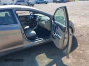 ✅ 2014 Hyundai Elantra SE • VIN: 5NPDH4AE6EH474427 • Lot: 43193472. Listed on IAAI with 131,762 mi. Free auction sales archive from the USA and detailed vehicle history report at DreamBid. Image 5.