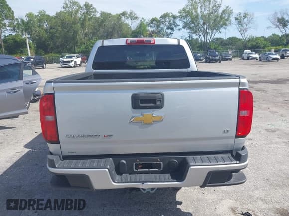 ✅ 2019 Chevrolet Colorado 2WD LT • VIN: 1GCGSCEN6K1121272 • Лот: 43062118. Опубликован ранее на IAAI с пробегом 67 895 миль. Бесплатный доступ к архиву аукционных продаж из США и подробный отчёт об истории автомобиля на DreamBid. Изображение 16.