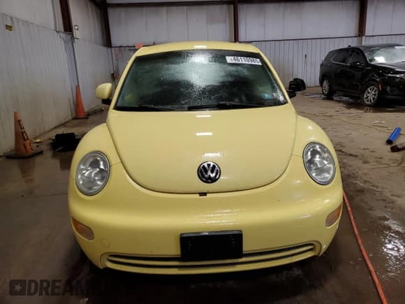 ✅ 2000 Volkswagen Beetle • VIN: 3VWBC21C4YM434495 • Лот: 46110985. Опубликован ранее на Copart с пробегом 98 850 миль. Бесплатный доступ к архиву аукционных продаж из США и подробный отчёт об истории автомобиля на DreamBid. Изображение 5.