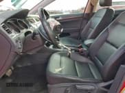 ✅ 2019 Volkswagen Golf S • VIN: 3VWG57AU9KM023848 • Lot: 94238885. Wystawiony na Copart z przebiegiem 60 640 mil. Bezpłatny archiwum sprzedaży aukcyjnych z USA i szczegółowy raport historii pojazdu na DreamBid. Zdjęcie 7.