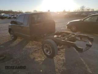 ✅ 2000 Chevrolet S-10 LS • VIN: 1GCCS1953YK261991 • Лот: 84543004. Опубликован ранее на Copart с пробегом 212 142 миль. Бесплатный доступ к архиву аукционных продаж из США и подробный отчёт об истории автомобиля на DreamBid. Изображение 2.