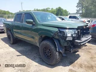 ✅ 2022 Nissan Frontier SV • VIN: 1N6ED1EK2NN617109 • Lot: 42165508. Wystawiony na IAAI z przebiegiem 44 504 mil. Bezpłatny archiwum sprzedaży aukcyjnych z USA i szczegółowy raport historii pojazdu na DreamBid. Zdjęcie 1.