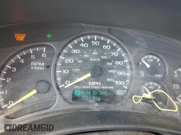 ✅ 1999 Chevrolet Silverado 1500 LS • VIN: 2GCEK19T8X1268490 • Лот: 73526794. Опубликован ранее на Copart с пробегом 266 346 миль. Бесплатный доступ к архиву аукционных продаж из США и подробный отчёт об истории автомобиля на DreamBid. Изображение 9.