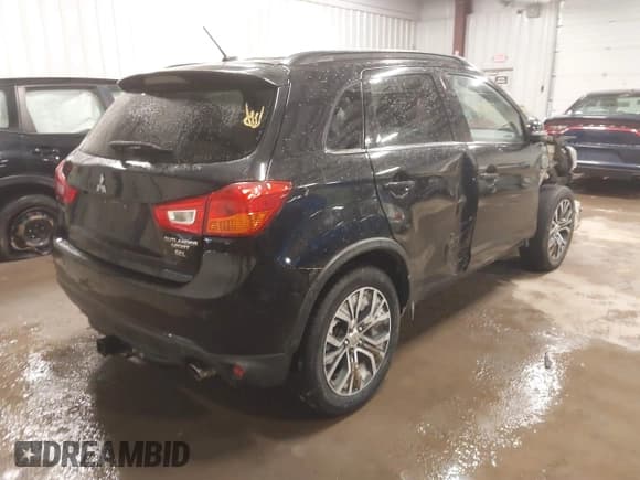 ✅ 2016 Mitsubishi Outlander SEL • VIN: JA4AR4AW7GZ031024 • Lot: 41614867. Listed on IAAI with 122,342 mi. Free auction sales archive from the USA and detailed vehicle history report at DreamBid. Image 4.