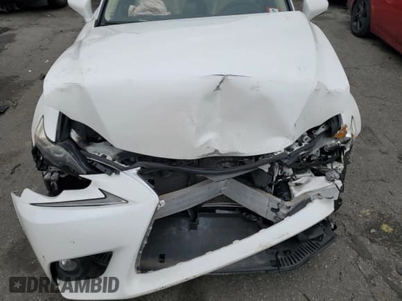 ✅ 2014 Lexus IS 350 • VIN: JTHCE1D25E5000956 • Lot: 87541625. Listed on Copart with 87,498 mi. Free auction sales archive from the USA and detailed vehicle history report at DreamBid. Image 11.