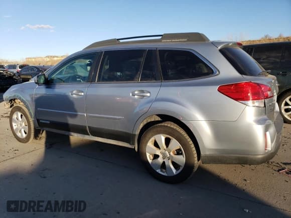 ✅ 2012 Subaru Outback Prem • VIN: 4S4BRBCCXC3285059 • Lot: 46341795. Wystawiony na Copart z przebiegiem 112 698 mil. Bezpłatny archiwum sprzedaży aukcyjnych z USA i szczegółowy raport historii pojazdu na DreamBid. Zdjęcie 2.