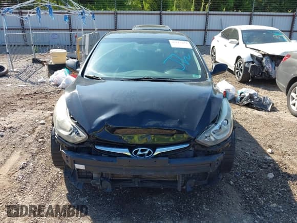 ✅ 2016 Hyundai Elantra SE • VIN: 5NPDH4AE8GH766809 • Lot: 43117454. Listed on IAAI with 130,552 mi. Free auction sales archive from the USA and detailed vehicle history report at DreamBid. Image 13.