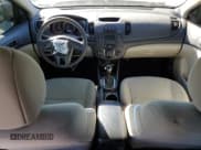 ✅ 2012 Kia Forte LX • VIN: KNAFT4A29C5581351 • Лот: 86055355. Опубликован ранее на Copart с пробегом 108 337 миль. Бесплатный доступ к архиву аукционных продаж из США и подробный отчёт об истории автомобиля на DreamBid. Изображение 8.