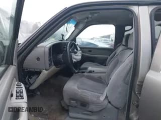 ✅ 2000 Chevrolet Suburban LS • VIN: 3GNEC16T7YG213580 • Лот: 42162169. Опубликован ранее на IAAI с пробегом 253 313 миль. Бесплатный доступ к архиву аукционных продаж из США и подробный отчёт об истории автомобиля на DreamBid. Изображение 5.