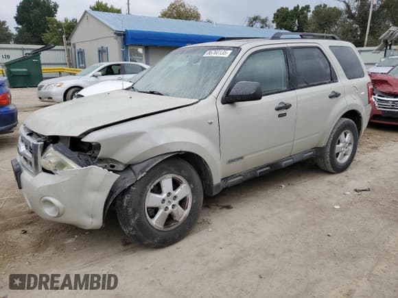 ✅ 2008 Ford Escape XLT • VIN: 1FMCU03148KA43175 • Lot: 86760135. Listed on Copart with 123,161 mi. Free auction sales archive from the USA and detailed vehicle history report at DreamBid. Image 1.