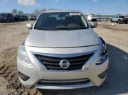 ✅ 2018 Nissan Versa SV • VIN: 3N1CN7AP8JL817047 • Lot: 90464345. Wystawiony na Copart z przebiegiem 128 025 mil. Bezpłatny archiwum sprzedaży aukcyjnych z USA i szczegółowy raport historii pojazdu na DreamBid. Zdjęcie 5.