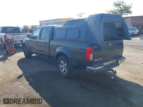 2013 Nissan Frontier SV z VIN 1N6AD0FV1DN725754, wystawiony jako IAAI lot #43213243 z przebiegiem 160 038 mil mil oraz . Historia ofert i sprzedaży dostępna na DreamBid. Obrazek 3.